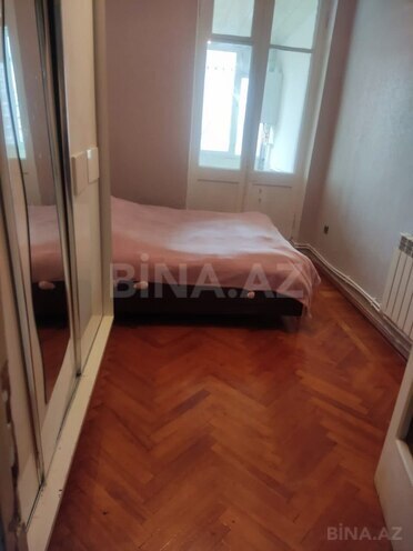 Продаётся 2-комн. вторичка 70 м², м. Кара Караев, photo 4 from 10