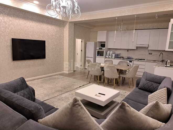 Сдаётся 2-комн. новостройка 85 м², м. 8 ноября, photo 1 from 11