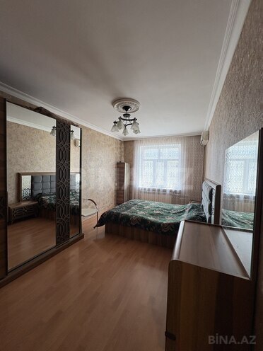 Сдаётся 2-комн. вторичка 65 м², м. 8 ноября, photo 1 from 12