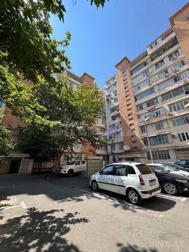 Satılır 2 otaqlı köhnə tikili 70 m², 8-ci mikrorayon q., photo 15 from 18