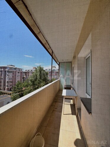 Продаётся 2-комн. вторичка 65 м², Бинагадинский р., photo 12 from 18