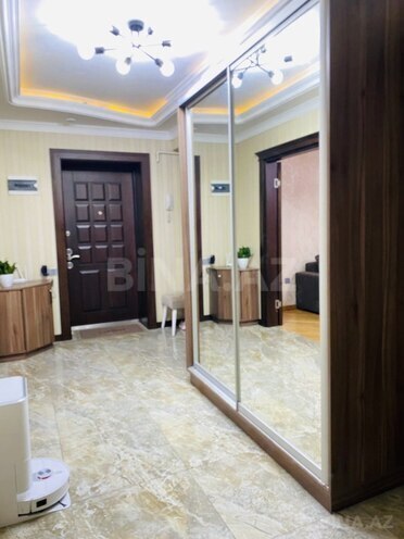 Продаётся 3-комн. вторичка 100 м², м. Элмляр Академиясы, photo 13 from 19