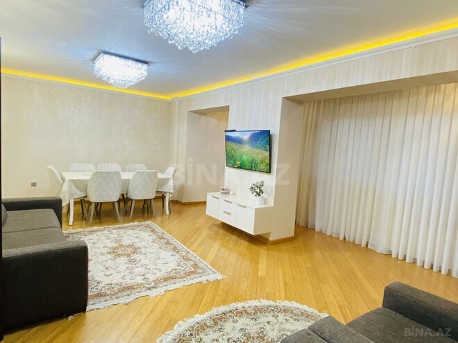 Продаётся 3-комн. вторичка 100 м², м. Элмляр Академиясы, photo 5 from 19