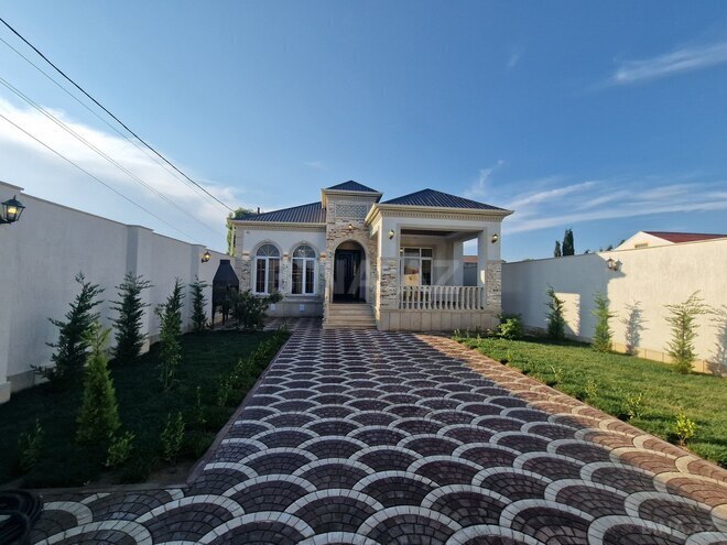 Satılır 4 otaqlı həyət evi/bağ evi 135 m², Buzovna q., photo 1 from 14