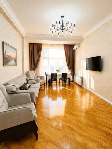 İcarəyə verilir 2 otaqlı yeni tikili 60 m², 28 May m., photo 8 from 12