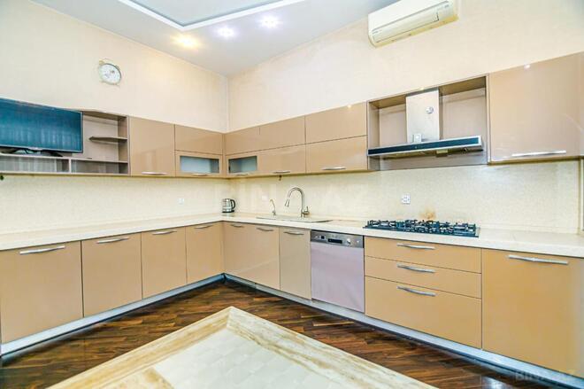 İcarəyə verilir 8 otaqlı həyət evi/bağ evi 600 m², Badamdar q., photo 17 from 31