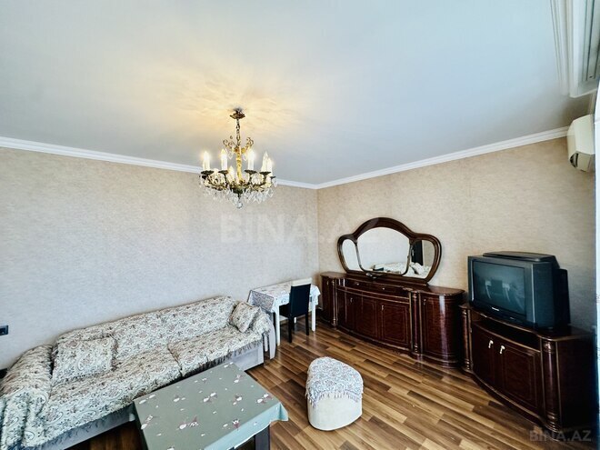 İcarəyə verilir 2 otaqlı köhnə tikili 70 m², 28 May m., photo 3 from 24