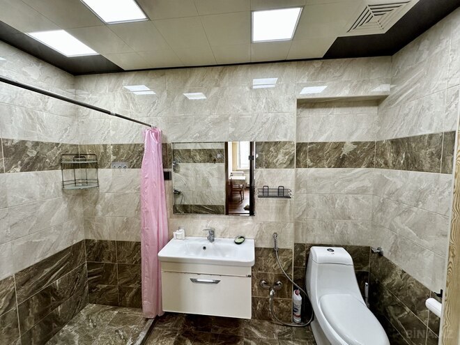 İcarəyə verilir 2 otaqlı köhnə tikili 70 m², 28 May m., photo 10 from 24