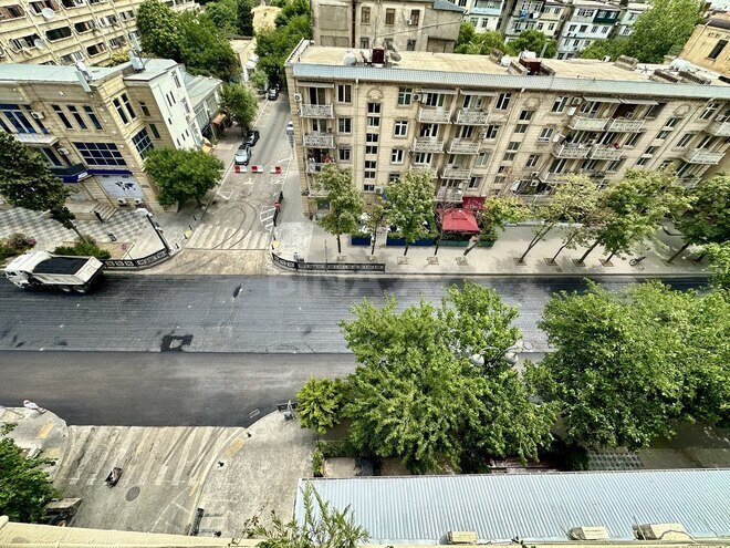 İcarəyə verilir 2 otaqlı köhnə tikili 70 m², 28 May m., photo 18 from 24