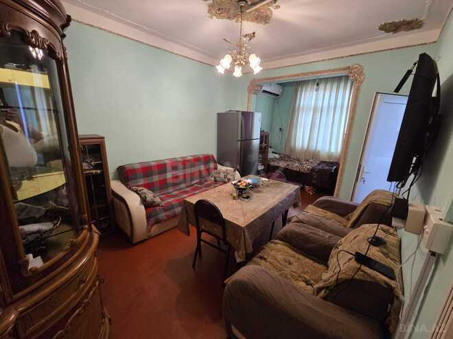 Сдаётся 2-комн. вторичка 45 м², м. Мемар Аджеми, photo 1 from 9