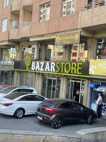 Сдаётся 4-комн. вторичка 11 м², м. Иншаатчылар, photo 1 from 27
