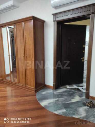 Сдаётся 3-комн. новостройка 130 м², м. Иншаатчылар, photo 19 from 24