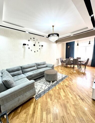 İcarəyə verilir 3 otaqlı yeni tikili 100 m², Neftçilər m., photo 1 from 9