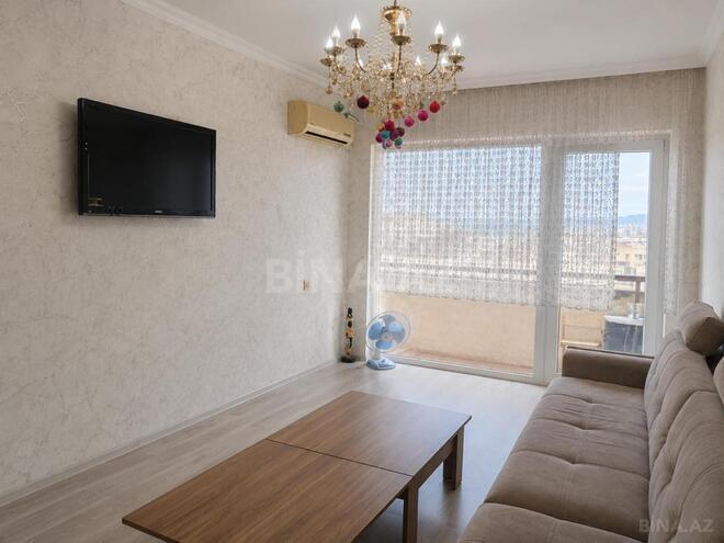 Satılır 2 otaqlı köhnə tikili 75 m², Həzi Aslanov m., photo 1 from 19
