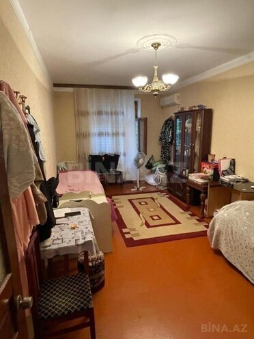 Satılır 2 otaqlı köhnə tikili 60 m², Yeni Günəşli q., photo 1 from 8
