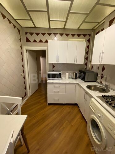 Сдаётся 2-комн. новостройка 70 м², м. Иншаатчылар, photo 7 from 10