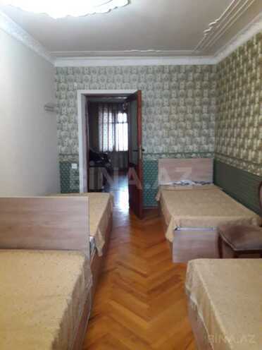Satılır 3 otaqlı köhnə tikili 55 m², Gənclik m., photo 1 from 9