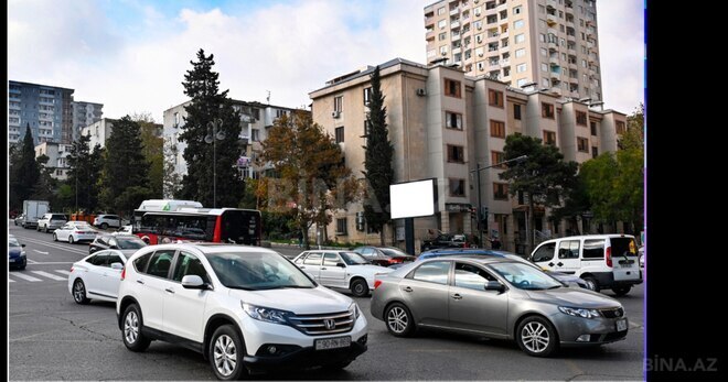 Satılır 2 otaqlı köhnə tikili 32 m², İnşaatçılar m., photo 1 from 12