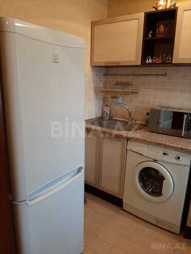 Satılır 2 otaqlı köhnə tikili 47 m², Sahil m., photo 15 from 21