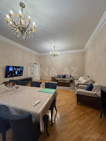Satılır 7 otaqlı həyət evi/bağ evi 360 m², Qara Qarayev m., photo 5 from 26