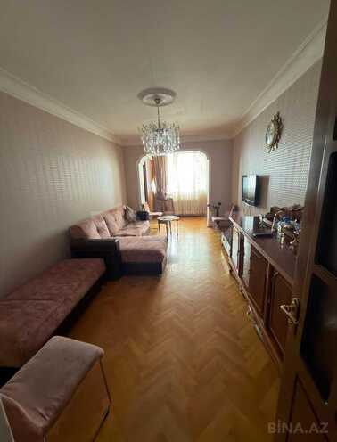 Satılır 2 otaqlı köhnə tikili 65 m², Elmlər Akademiyası m., photo 1 from 17