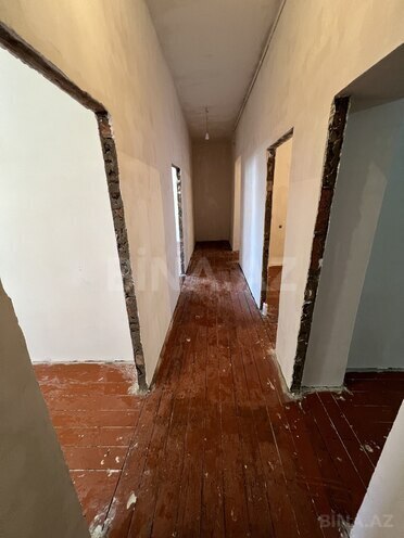 Satılır 5 otaqlı köhnə tikili 125 m², Bakıxanov q., photo 25 from 29