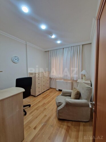 Сдаётся 4-комн. новостройка 170 м², м. 28 мая, photo 12 from 26
