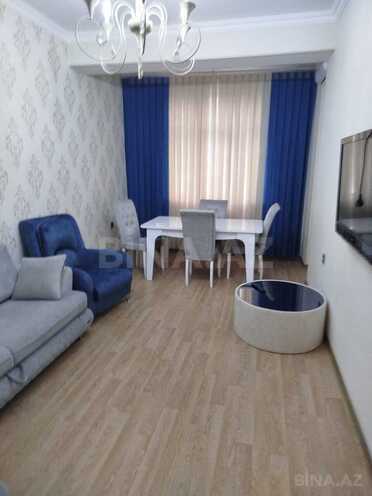 İcarəyə verilir 2 otaqlı yeni tikili 75 m², 28 May m., photo 1 from 8