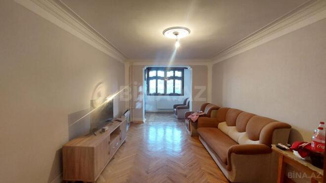 Satılır 3 otaqlı köhnə tikili 75 m², Elmlər Akademiyası m., photo 1 from 10