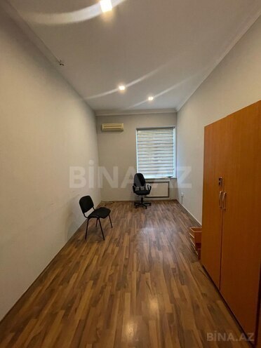 İcarəyə verilir 14 otaqlı ofis 400 m², Bayıl q., photo 26 from 32
