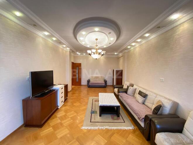 Сдаётся 3-комн. новостройка 120 м², м. Элмляр Академиясы, photo 12 from 23
