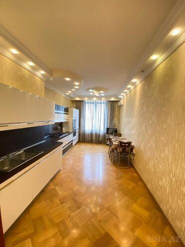 Сдаётся 3-комн. новостройка 120 м², м. Элмляр Академиясы, photo 4 from 23