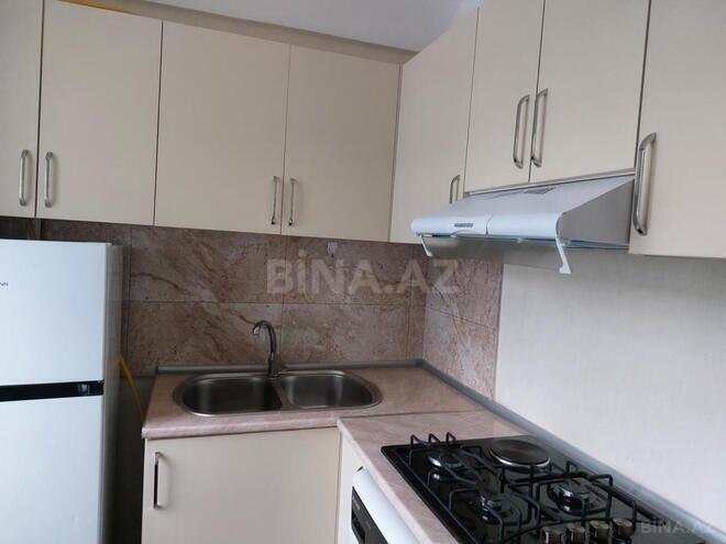 Сдаётся 2-комн. вторичка 65 м², м. Иншаатчылар, photo 13 from 16