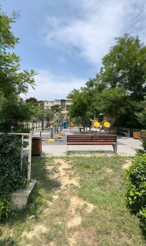 Продаётся 3-комн. вторичка 70 м², м. Ази Асланов, photo 1 from 13