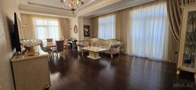 Сдаётся 3-комн. новостройка 136 м², м. Низами, photo 4 from 23