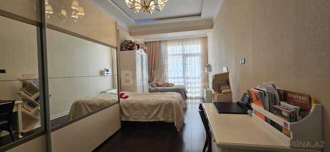 Сдаётся 3-комн. новостройка 136 м², м. Низами, photo 10 from 23