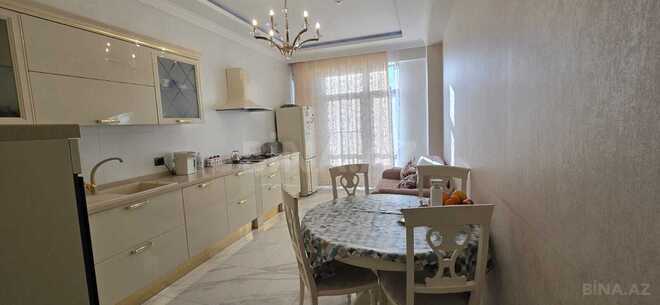 Сдаётся 3-комн. новостройка 136 м², м. Низами, photo 19 from 23