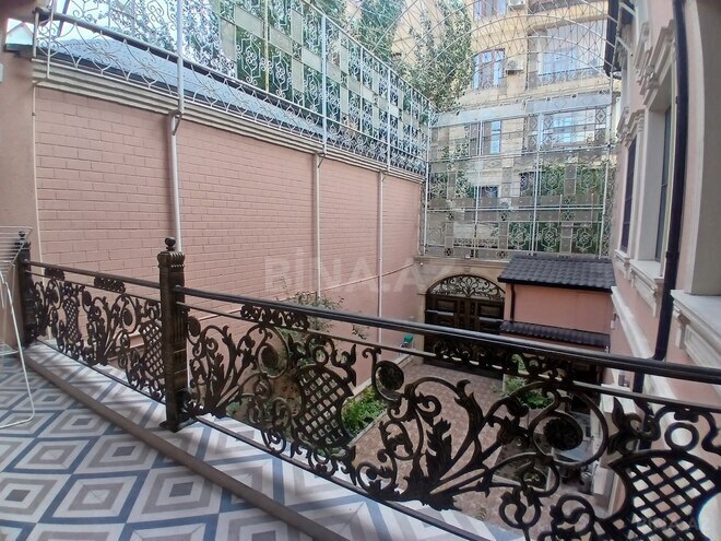Satılır 11 otaqlı həyət evi/bağ evi 700 m², Nərimanov r., photo 23 from 32
