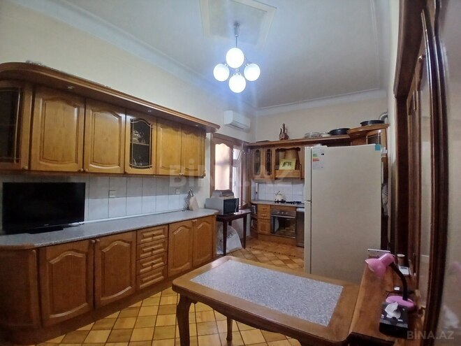 Satılır 11 otaqlı həyət evi/bağ evi 700 m², Nərimanov r., photo 19 from 32