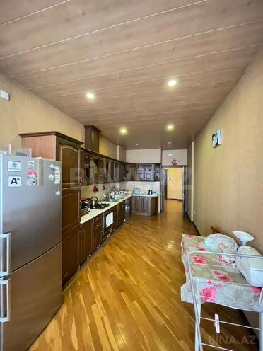 Сдаётся 3-комн. новостройка 130 м², Насиминский  р., photo 12 from 17