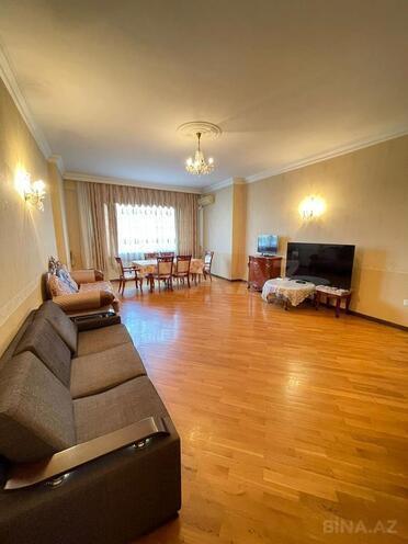 Сдаётся 3-комн. новостройка 130 м², Насиминский  р., photo 3 from 17