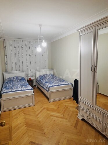 Продаётся 2-комн. вторичка 55 м², Ясамальский р., photo 6 from 8
