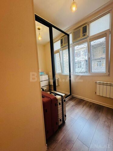 Продаётся 2-комн. вторичка 65 м², м. Низами, photo 8 from 11