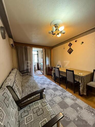 İcarəyə verilir 3 otaqlı köhnə tikili 65 m², 8-ci mikrorayon q., photo 1 from 18