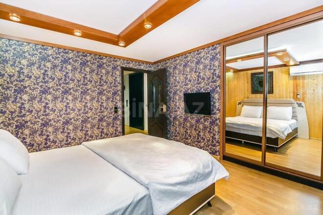 Satılır 3 otaqlı köhnə tikili 95 m², Sahil m., photo 17 from 28