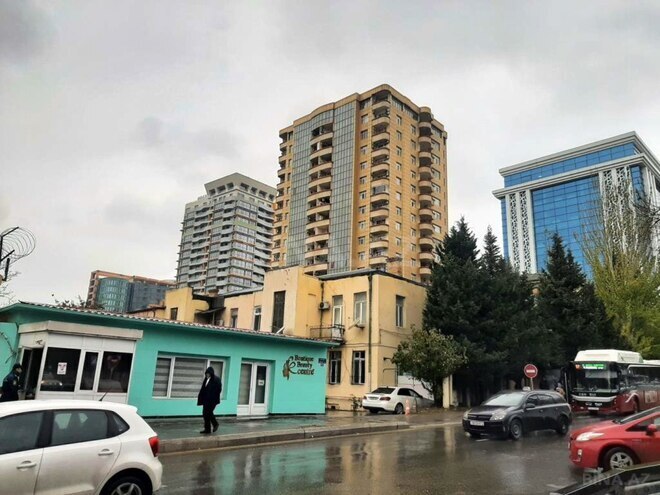 Продаётся 4-комн. новостройка 196 м², Насиминский  р., photo 1 from 13
