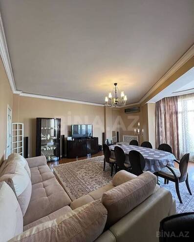 Satılır 3 otaqlı yeni tikili 147 m², 28 May m., photo 1 from 10