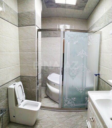 İcarəyə verilir 2 otaqlı yeni tikili 85 m², 28 May m., photo 6 from 8