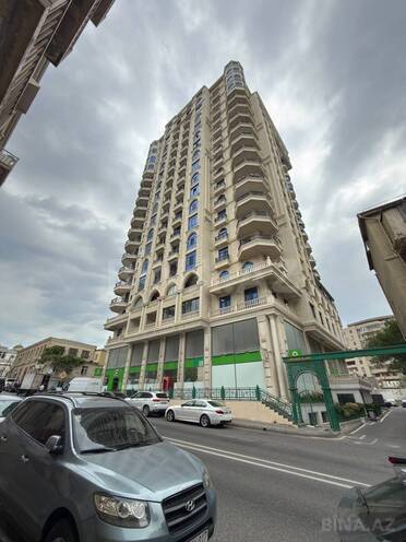 Satılır 4 otaqlı yeni tikili 168 m², 28 May m., photo 1 from 11