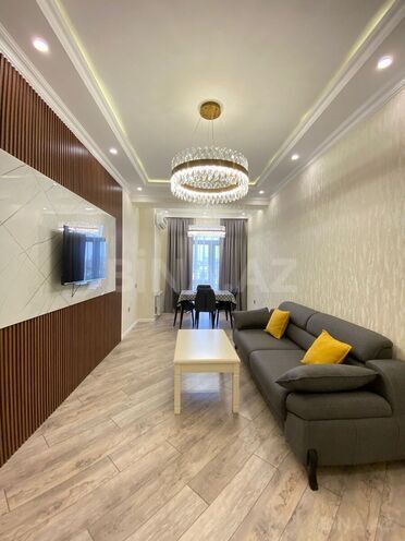 Сдаётся 2-комн. новостройка 80 м², м. 8 ноября, photo 1 from 20